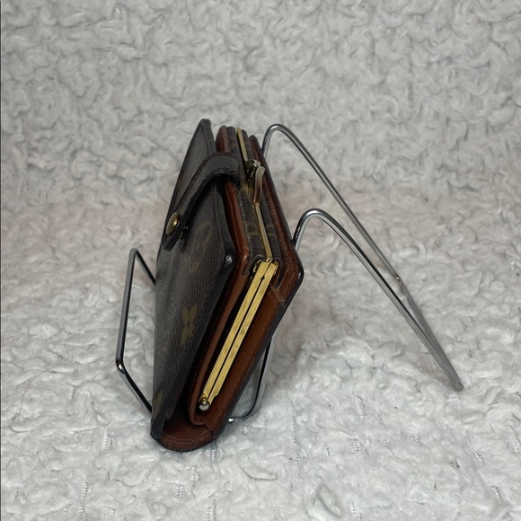 Louis Vuitton LV Monogram Vintage French Kisslock Wallet - Picture 6 of 17